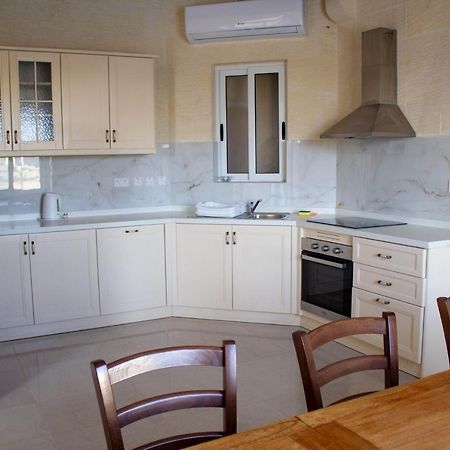 Kenn Holiday Home Għarb Extérieur photo